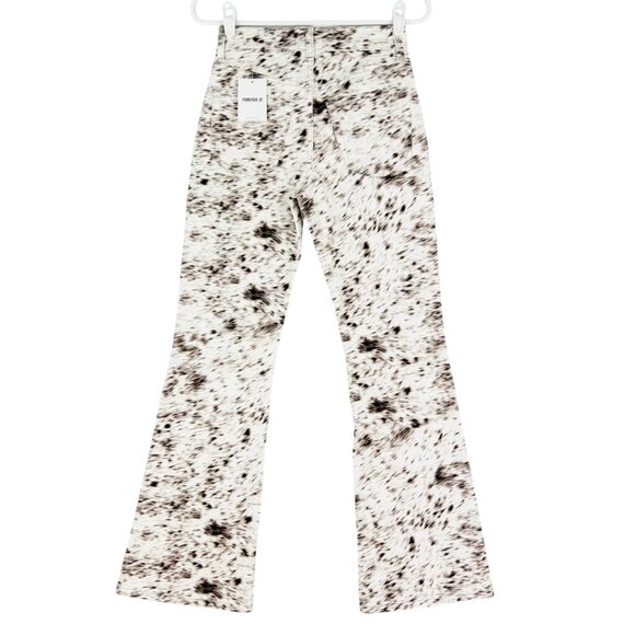 NWT Forever 21 Women's Brown & White Animal Print Flared Jeans Mid Rise Size 25 - Picture 2 of 14